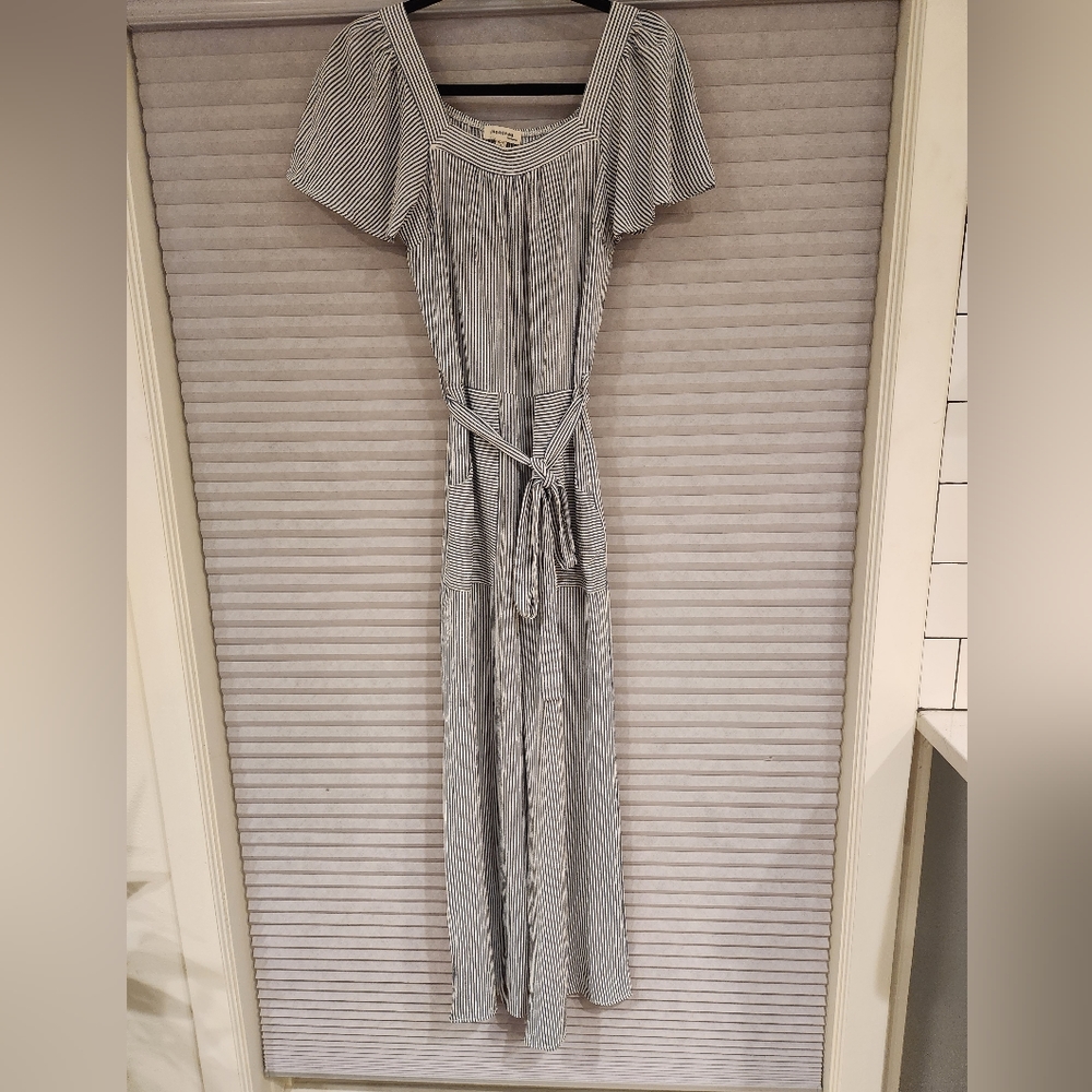 White/blue stripped Romper